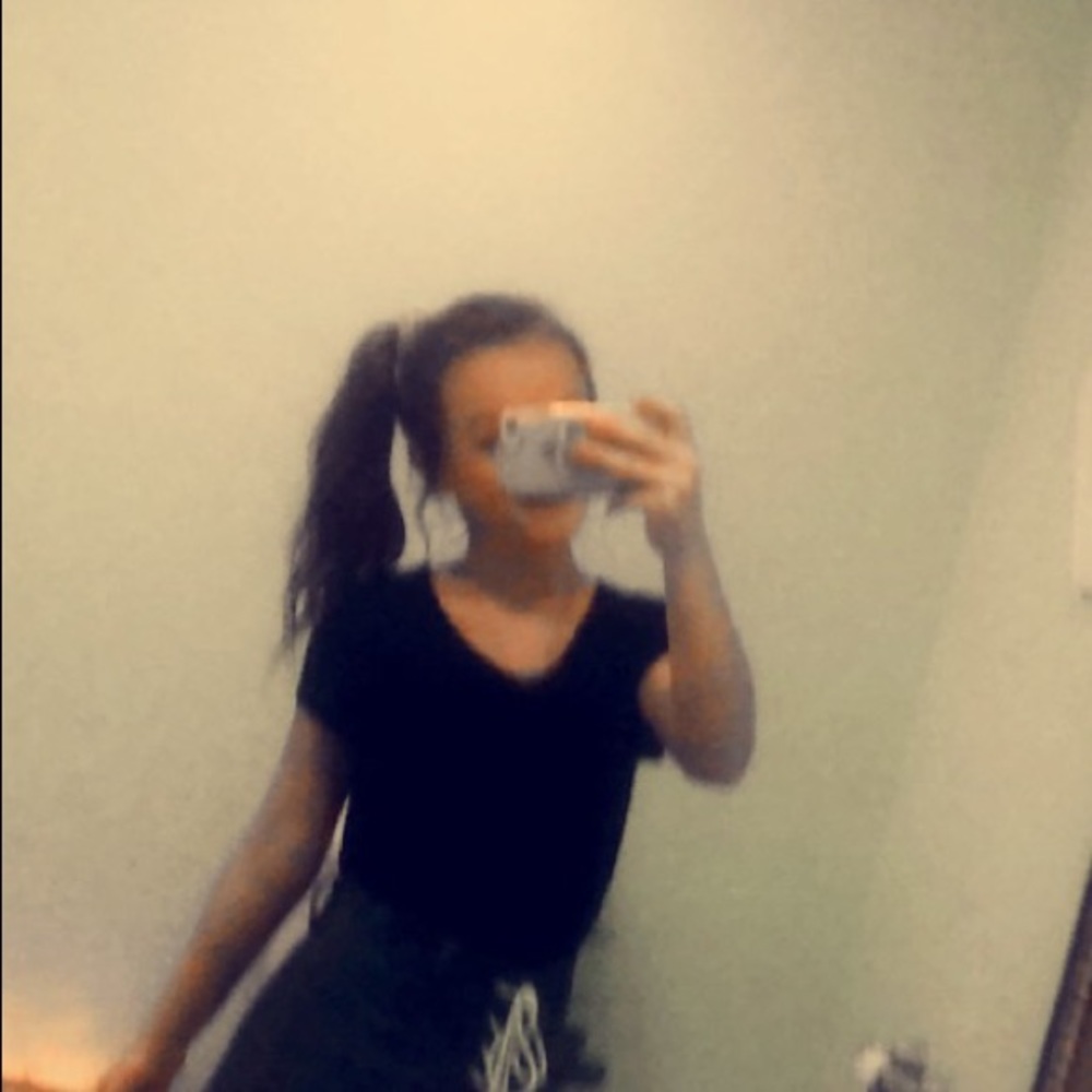 Meet your Posher, Emma